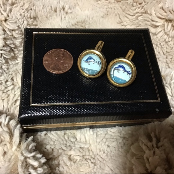 Vintage Reverse Intaglio Marlin Cufflinks - Picture 1 of 1